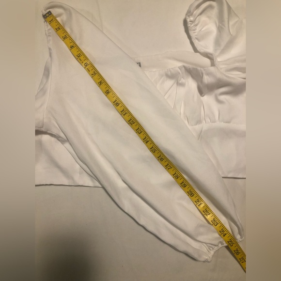 Princess Polly white long sleeve crop top, side zip, 20 - Picture 6 of 10